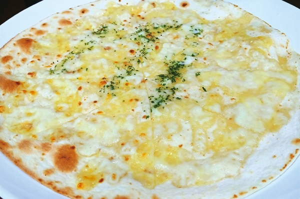 홍굴이짬뽕 피자