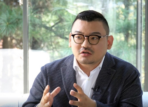 청주 와인피부과 김홍석 원장이 마스크 피부질환에 대해 설명하고 있다. 사진=김홍석 원장/굿모닝충청 김수미 기자