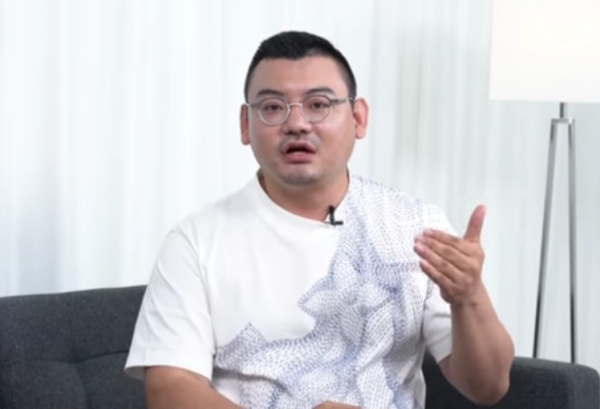 피부과전문의 김홍석 청주 와인피부과 원장이 코로나19 감염을 의심해 볼 수 있는 피부 증상에 대해 설명하고 있다. 사진=굿모닝충청 김수미 기자