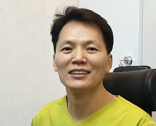 김영문 청주 미앤모 성형 외과 원장. 사진=미앤모/굿모닝충청 김수미 기자