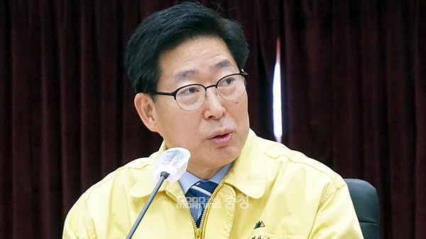 양승조 충남지사가 농업·농촌이 겪고 있는 3대 위기를 극복할 것을 관련 부서에 주문했다. (굿모닝충청=김갑수 기자)