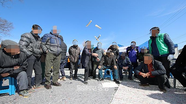 충남도와 충남문화재단이 국·도비 총 6억 원을 들여 오는 10월 전국 윷놀이 대회와 학술행사를 추진키로 해 논란이 일고 있는 가운데, 지역사회에서는 냉담한 반응이 확산되고 있다. (자료사진: 충남도 홈페이지/ 굿모닝충청=김갑수 기자)