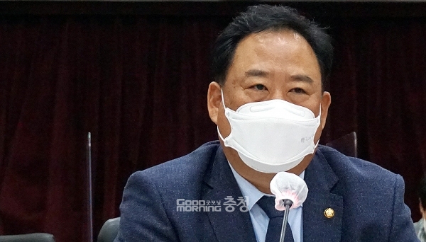 더불어민주당 어기구 국회의원(당진)이 충남도내 시·군 간 공공기관 유치 경쟁에 대한 우려의 목소리를 전하며 도 차원의 교통정리를 강력 촉구했다. (굿모닝충청=김갑수 기자)