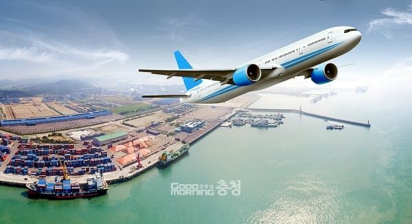 맹정호 시장은 가덕도신공항 특별법 통과를 계기로 서산민항에 대한 충청권의 민심을 적극 대변하며 존재감을 드러내고 있다. (자료사진: 서산시 제공)