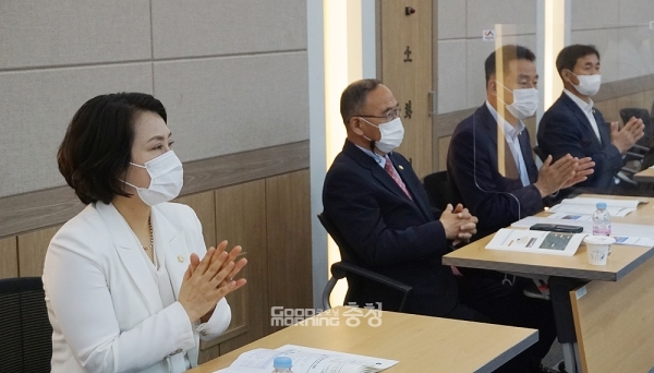 이연희 의장을 비롯한 시의원들도 참석했다. (왼쪽부터 이연희 의장, 조동식 의원, 가충순 의원, 안원기 의원)