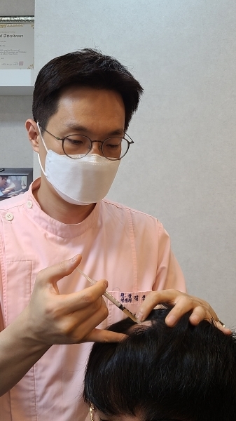 병변내 주입요법. 사진=김인수 원장/굿모닝충청 김수미 기자