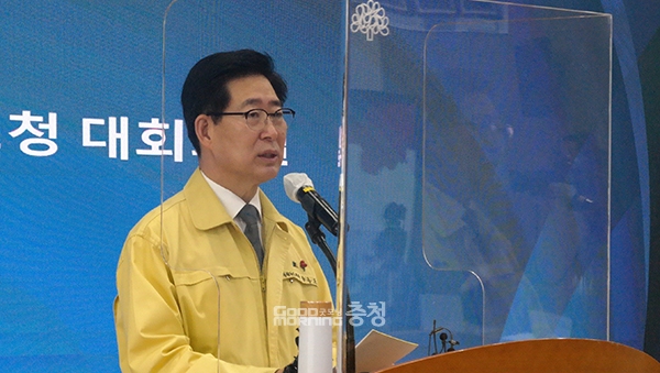 양승조 충남지사는 22일 “오늘 KBS 사장을 만난다”며 “내포신도시 방송국 부지에 미디어 교육센터를 설립하기로 약속할 예정”이라고 말했다. (사진=굿모닝충청 이종현 기자)