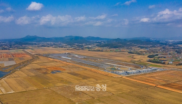 맹정호 시장은 부석면 천수만 간척지 바이오웰빙특구와 관련 “혁신의 땅, 서산의 미래가 될 것”이라고 강조했다. (서산시 제공)