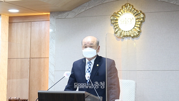 충남 홍성군의회 개원 이래 의장 불신임안이 제출되는 초유의 사태가 벌어졌다. (사진=굿모닝충청 이종현 기자)