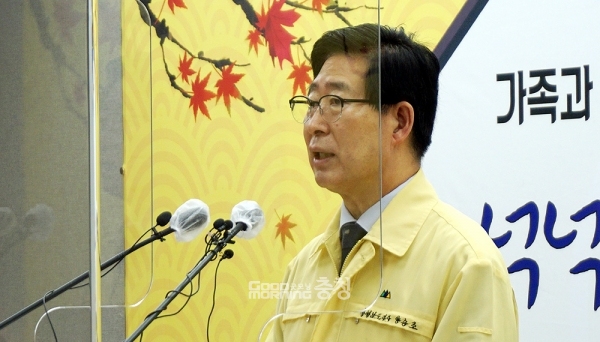 양승조 충남지사가 지난 주말 이재명 후보의 압승으로 마무리된 더불어민주당 충청권 경선 결과에 대해 짧게나마 입장을 밝혔다. (굿모닝충청=김갑수 기자)