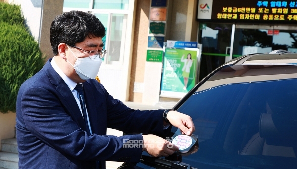 맹정호 시장은 이날 “굿모닝충청이 충남과 서산의 최대 현안인 서산공항과 가로림만 해양정원에 대해 관심을 갖고 캠페인을 펼쳐 주셔서 감사하다”며 “두 사업 모두 차질 없는 추진으로 국가균형발전과 서산의 더 새로운 미래를 열어가겠다”고 강조했다. (서산시 제공)