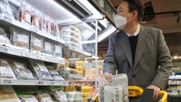 최한욱 칼럼니스트는 9일 