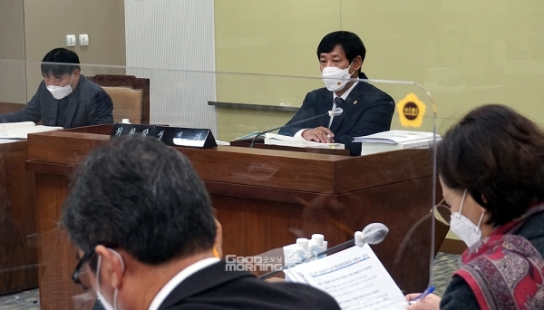 충남도의회 행정문화위원회(위원장 정병기)가 직장 내 괴롭힘 피해근로자에 대한 보복성 인사 논란으로 물의를 빚고 있는 충남문화재단에 대해 감사 착수 여부를 검토하기로 한 것으로 26일 확인됐다. (굿모닝충청=김갑수 기자)