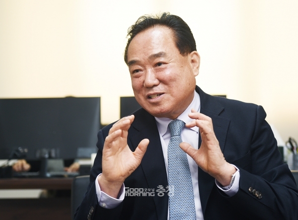 이병학 충남교육감 예비후보는 28일 “도민 여러분께 감사드린다. 후회 없이 선거를 치르겠다”고 말했다. (자료사진=본사DB/굿모닝충청 이종현 기자)