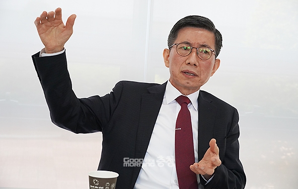 조영종 충남교육감 예비후보는 2일 충남교육혁신포럼(상임대표 강용구) 주도의 보수 후보 단일화 결과를 거론하며 “단일화는 실패했다. 보수진영 전체를 위기에 몰아넣는 실책”이라고 주장했다. (자료사진=본사DB/굿모닝충청 이종현 기자)