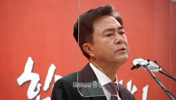 김태흠 충남도지사 당선인은 9일 정무부지사(현 문화체육부지사) 등 주요 인선과 관련 “명칭은 큰 의미 없다. 부지사에게 어떤 역할을 맡길 것이냐가 중요하다”며 “도정에 대한 세일즈맨, 해결사 노릇을 하는 역할을 맡기려고 한다”고 말했다. (굿모닝충청=이종현 기자)