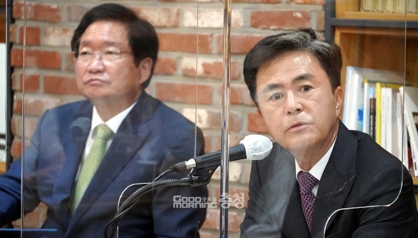 김태흠 당선인은 특히 지난 13일 도청 프레스센터에서 가진 기자간담회에서는 “도지사와 함께 도정에 참여한 사람들은 도지사가 떠날 때 같이 떠나는 것이 상식이고 경우라 생각한다”고 강조하기도 했다. (굿모닝충청=이종현 기자)