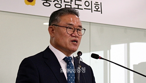 김명선 충남도의회 의장(민주, 당진2)이 도 산하 공공기관장에 대한 임기가 지켜져야 한다는 입장을 밝혔다. (굿모닝충청=김갑수 기자)