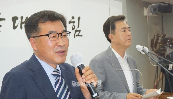실제로 전형식 내정자는 기획재정부 법사예산과장과 국고과장, 재정정산국장 등 요직을 두루 거쳤다.