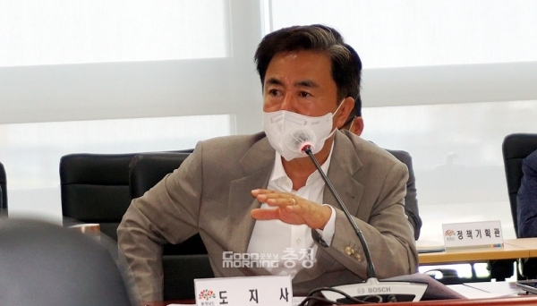 김태흠 충남지사는 4일 “도 공직자들이 1년에 적어도 30명 정도가 단기 해외 연수를 갈 수 있도록 예산을 확보해 달라”고 말했다. (굿모닝충청=김갑수 기자)