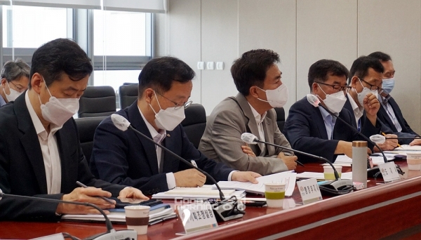 김태흠 충남지사는 4일 “100일 안에 가시적인 결과물을 내놓아야 한다. (그래야) 도민의 기대에 부응하고 희망을 드릴 수 있다”고 말했다. (굿모닝충청=김갑수 기자)