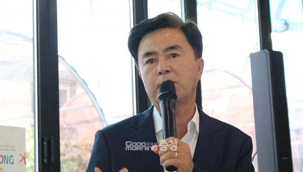 김태흠 충남지사가 윤석열 대통령의 2022보령해양머드박람회(박람회) 개막식 불참에 대해 못해 아쉬운 속내를 드러냈다. (굿모닝충청=김갑수 기자)