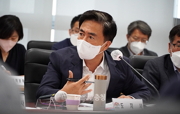 김태흠 충남지사가 내년도 정부예산 확보에 철저를 기할 것을 지시했다. 데이터 통계·활용의 중요성도 강조했다. (사진=굿모닝충청 이종현 기자)