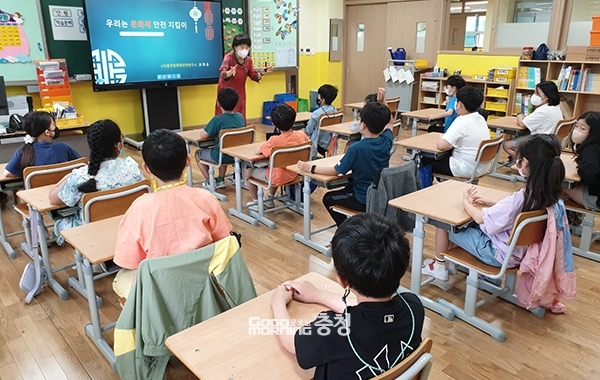 교육당국이 최근 내년도 공립 초등학교 신규 교사 선발 인원을 예고한 가운데, 교원단체가 과밀학급 해소 등 미래 교육을 준비해야 할 시점에서 증원이 없었다며 반발하고 나섰다. (자료사진=본사DB/굿모닝충청 이종현 기자)