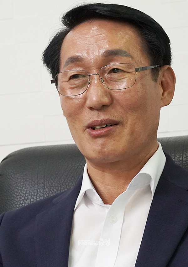 이 군수는 이 같은 사실을 확인한 뒤 “홍주읍성에서 1896년과 1906년 2차례 홍주의병이 일어났다”며 “특히 홍주읍성 전투에서 희생된 수백 의병들의 유해를 모신 홍주의사총은 2001년 국가지정문화재로 지정됐다”고 설명했다. (사진=굿모닝충청 이종현 기자)