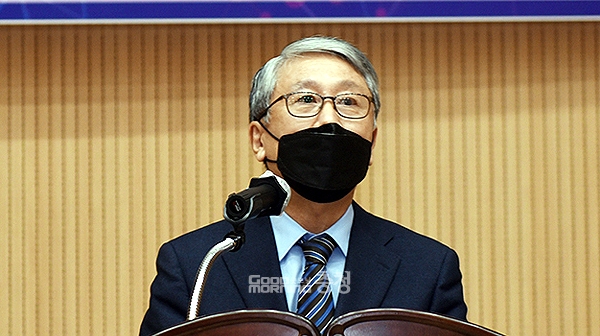 유동훈 충남연구원장은 “육군사관학교 이전은 시설을 보다 미래 지향적인 쾌적한 환경으로 옮기는 측면과 함께, 태릉을 중심으로 깊이 내재돼 있는 상징적 ‘육사혼’의 이전을 함께 고민해야 한다”고 밝혔다. (자료사진/ 굿모닝충청=김갑수 기자)