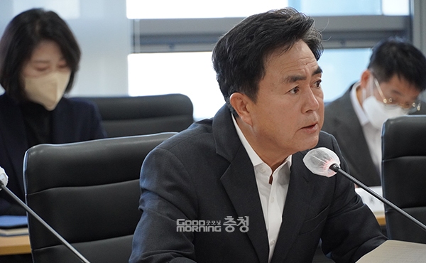 김태흠 충남지사가 윤석열 대통령의 공약인 ‘국립경찰병원 분원 아산 설립’ 조속 이행을 촉구하는 서한문을 지난 18일 윤희근 경찰청장에 보낸 사실이 뒤늦게 전해졌다. (사진=굿모닝충청 이종현 기자)