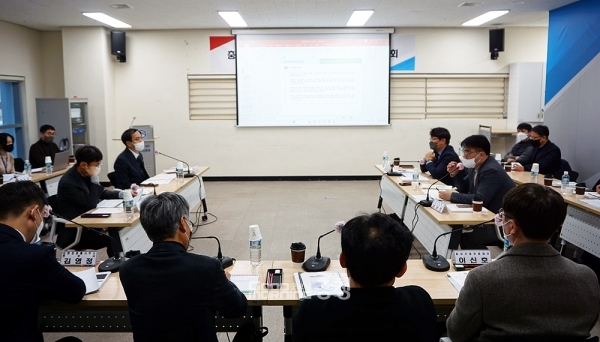 특히 대전시가 주도하고 있는 기업금융 전문은행과 충청권 지방은행이 충돌이 아닌 시너지 효과를 내도록 협력해 나가기로 했다.