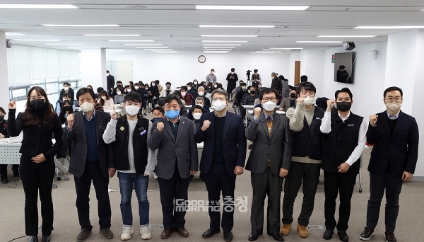 만에 하나 적지 않은 예산을 투입한 연구용역 결과가 실효성이 떨어질 경우 누군가는 책임을 져야 한다는 경고도 나왔다. (충남도의회 제공)