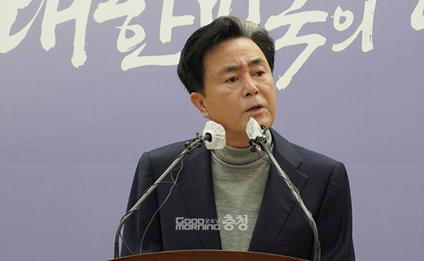 충남 예산군 숙원사업인 서해선복선전철 삽교역 신설이 충남도와 예산군의 지방비 부담으로 추진하게 됐다. 결과적으로 국비 전환이 실패된 건데, 대안 사업을 통한 국비 추가 확보라는 성과를 거두게 됐다. 군이 삽교역 신설에 부담할 예산도 줄어들 것으로 보인다. (사진=굿모닝충청 이종현 기자)