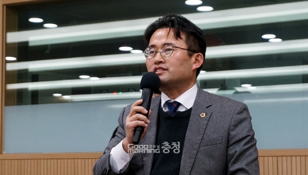 충남도의회 안장헌 의원(민주·아산5)이 28일 공개된 공공기관 통·폐합 추진 방안에 대해 비판의 목소리를 높이고 나섰다. (굿모닝충청=김갑수 기자)