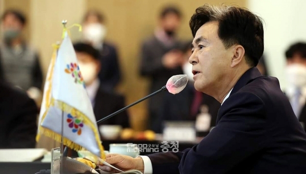 김태흠 충남지사가 도청 소재지인 내포신도시에 대한 획기적인 정주 여건 개선 의지를 드러냈다. 현재의 시외·고속버스 정류소를 대신할 터미널을 만들고 이를 쇼핑몰과 연계하겠다는 계획도 밝혔다. (자료사진: 충남도 제공/ 굿모닝충청=김갑수 기자)