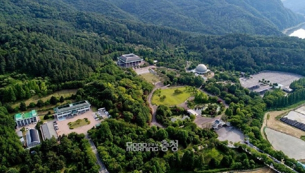 세종시 금남면 소재 충남도 산림자원연구소(연구소)에 대한 각 시·군의 유치전이 본격화되고 있다. 큰 틀에서는 ‘내륙이냐, 해양이냐?’의 구도로 압축되어가고 있는 분위기다. (자료사진: 충남도 홈페이지/ 굿모닝충청=김갑수 기자)