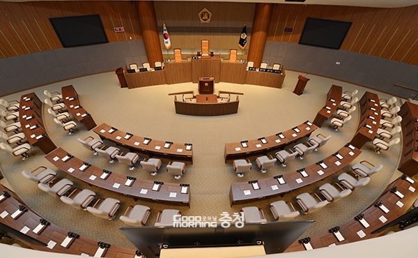 무엇보다 도가 공공기관 통·폐합 관련 조례 심의에 관심이 쏠릴 전망이다. (자료사진=충남도의회 제공/굿모닝충청 이종현 기자)