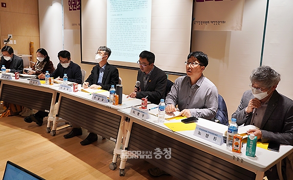 우삼열 충남 인권위원회 위원장은 “인권조례 폐지 시도는 헌법 유린 행위”라고 주장했다. (사진=굿모닝충청 이종현 기자)