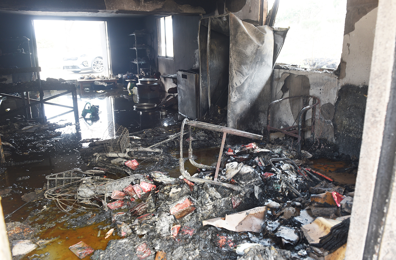 어사리 주택화재 현장