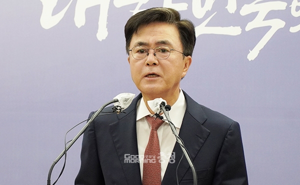 김태흠 충남지사는 5일 “산불 피해 복구를 위해 성금 모금 계좌를 만들 계획”이라고 말했다. (사진=굿모닝충청 이종현 기자)