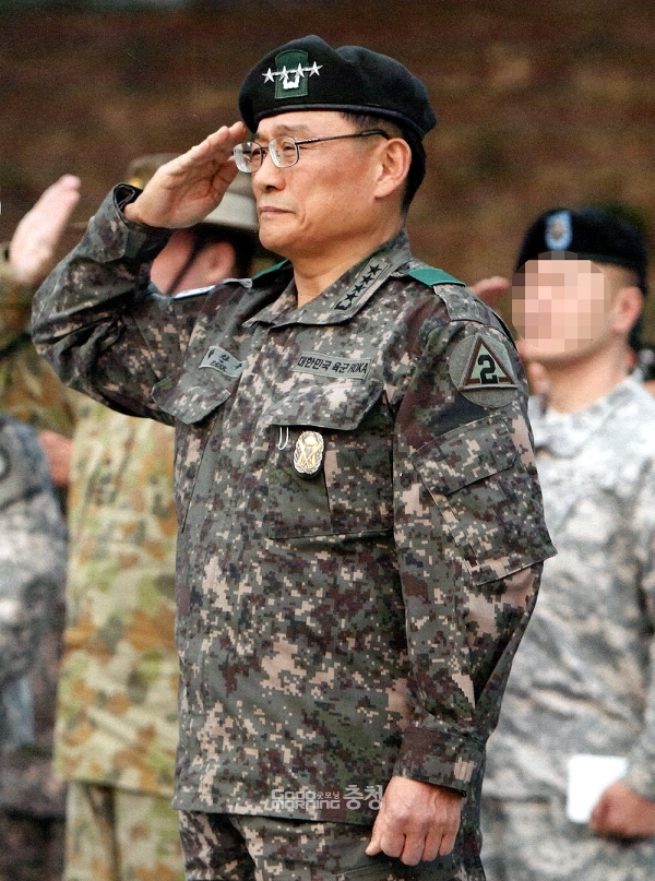 박찬주 상임위원장은 “남북 간 군사적으로 대치하고 있고 수도권이 적의 포병사거리 내에 위치하고 있기 때문에 육사가 지방에 위치하는 것은 유사시 안정적인 운영 여건이 보장되는 장점도 있다”고 강조했다. (자료사진: 페이스북)