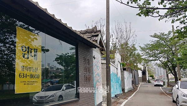 지난 주중에 대전역 뒤편 동광장 인근의 ‘철도 관사촌’으로 불리는 소제동 카페촌에서 식사를 하게 됐다. 