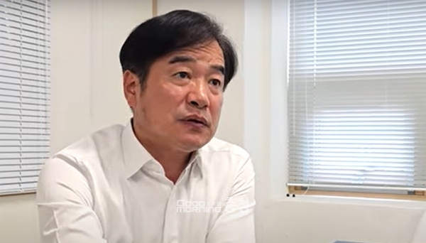 조한기 전 청와대 제1부속비서관이 좌초 위기에 놓인 서산공항(서산민항) 등 서산·태안지역 3대 국책사업에 대한 답답한 속내를 드러냈다.  (유튜브 화면 캡쳐/ 굿모닝충청=김갑수 기자)