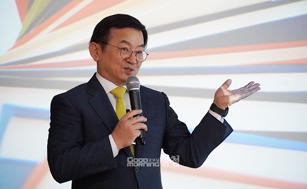 충남 홍성군과 예산군이 교육부의 ‘3기 교육국제화특구(이하 특구)’로 지정되면 내포신도시에 영재학교 설립에도 유리할 것이란 주장이 제기됐다. (박하식 충남평생교육인재육성진흥원장. 사진=굿모닝충청 이종현 기자)