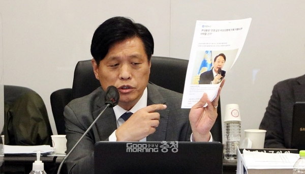 더불어민주당 조승래 국회의원(대전유성갑)은 8일, 이동관 방송통신위원회 위원장 후보자의 ‘공산당 기관지’ 발언에 대해 “삐뚤어진 언론관”이라고 비판했다. (자료사진: 페이스북/ 굿모닝충청=김갑수 기자)