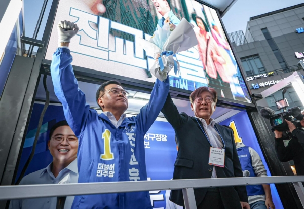 더불어민주당 이재명 대표가 9일 강서구청장 진교훈 후보 유세 현장을 찾아 지원에 나섰다(사진=진교훈 후보 페이스북)