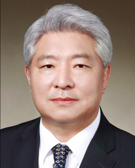 6일 신임 방송통신위원장 후보로 지명된 김홍일 국민권익위원장. 이 인물 역시 검사 출신이다.(출처 : 네이버 프로필)