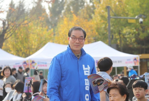 대장동 의혹을 최초로 언론에 유포했다고 시인한 남평오 전 국무총리실 민정실장.(사진 출처 : 남평오 전 실장 인스타그램)