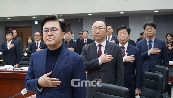 충남도 고위 공직자가 김태흠 지사의 민선8기 공약인 의병기념관과 관련 내포신도시 충남보훈관 일원 건립을 공식화했다. (왼쪽부터 김태흠 충남지사, 김기영 행정부지사, 박정주 기획조정실장, 신동헌 자치안전실장/ 굿모닝충청=김갑수 기자)